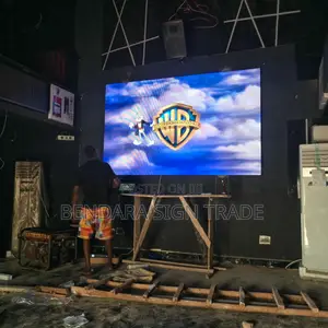 9ft by 6ft Indoor Club Screen 6sqm