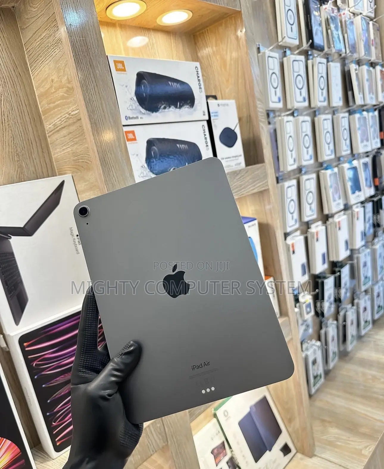 Apple iPad Air (2022) 64 GB Gray