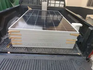 Jinko Solar Panels 555w Tiger Pro-Mono Half Cut