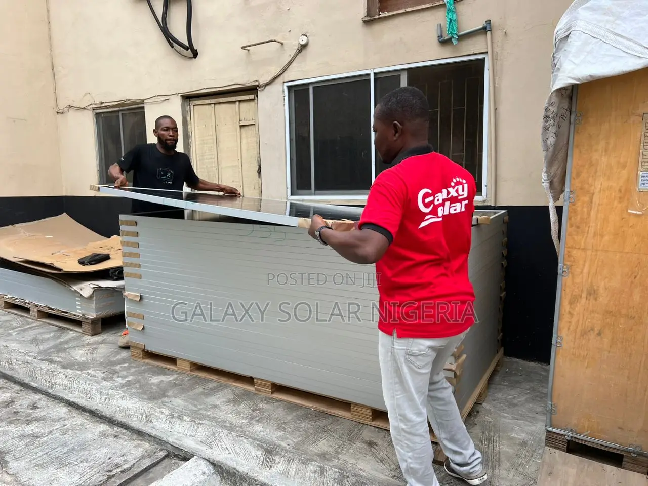 Jinko Solar Panels 555w Tiger Pro-Mono Half Cut
