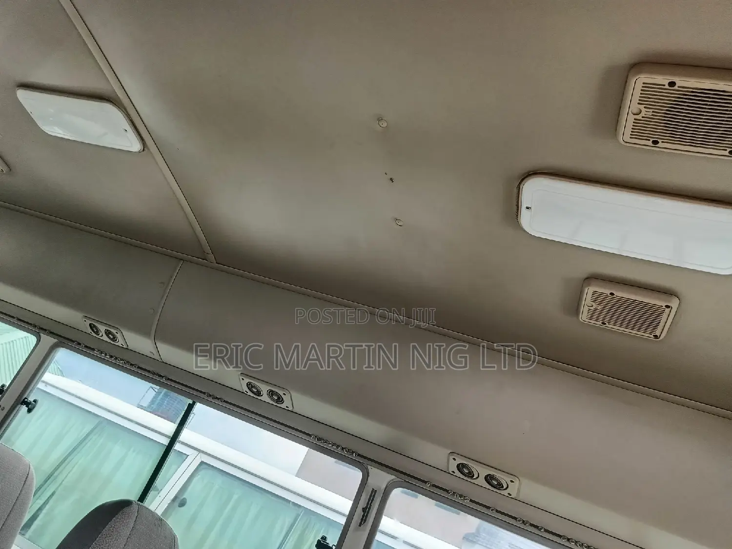 Toyota Coaster 2010 Gold