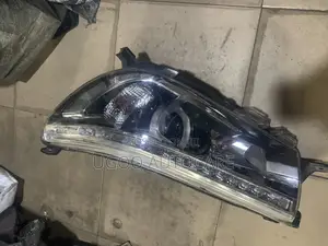 Headlight Hilux