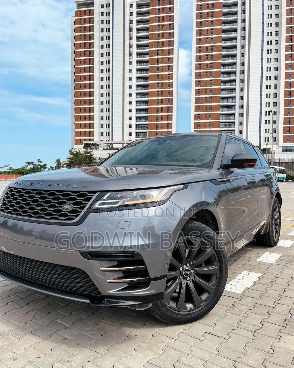 Range Rover Velar Available for Hire