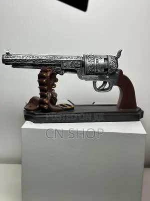 Luxury Gun Decor