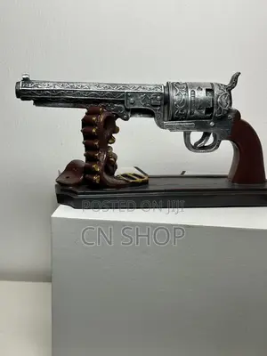 Luxury Gun Decor