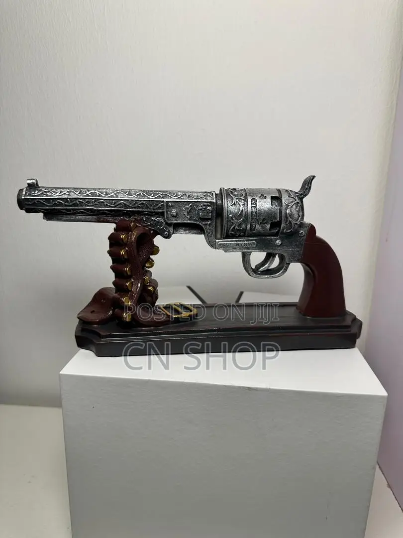 Luxury Gun Decor