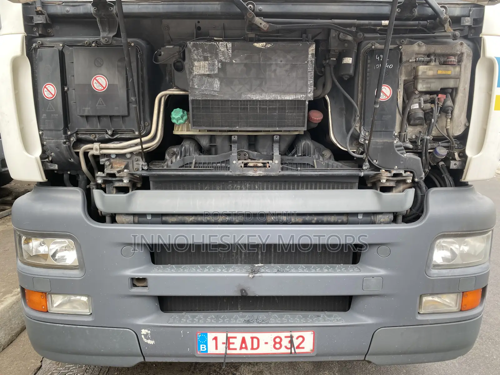 Man 27ft Cooling Van