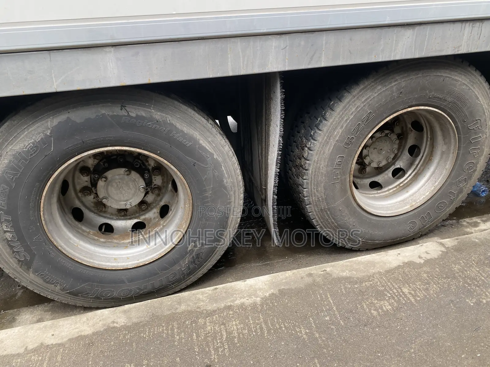 Man 27ft Cooling Van