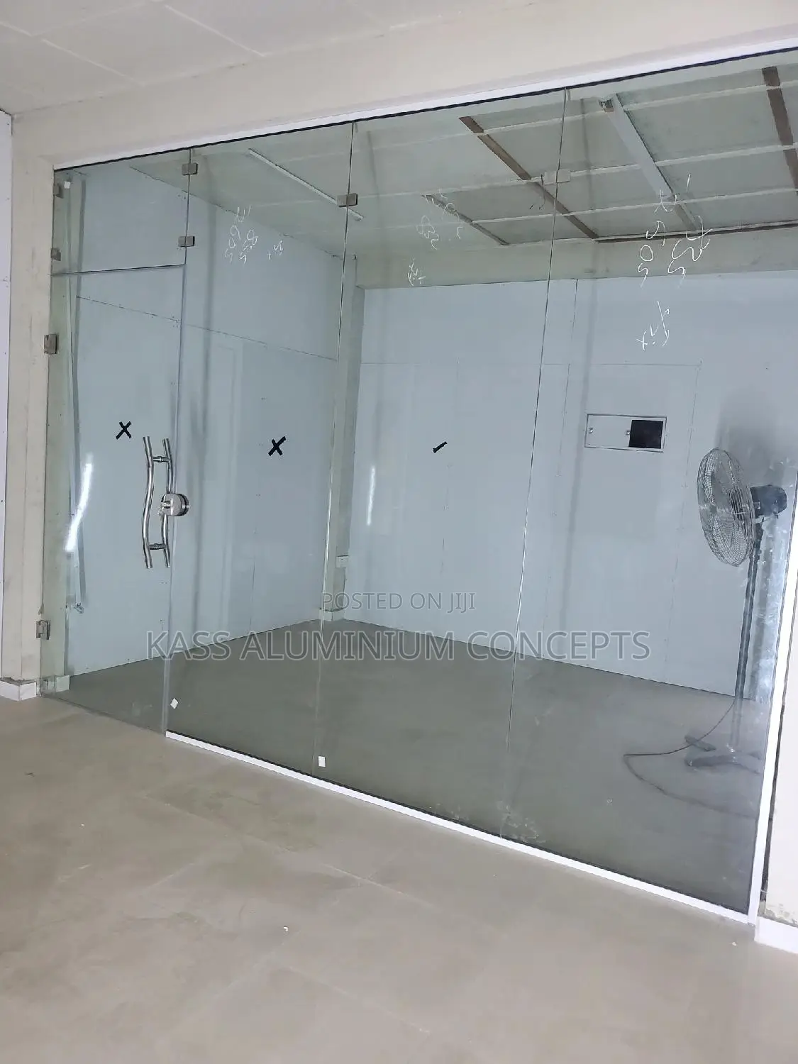 10mm Glass Partition
