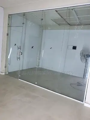 10mm Glass Partition