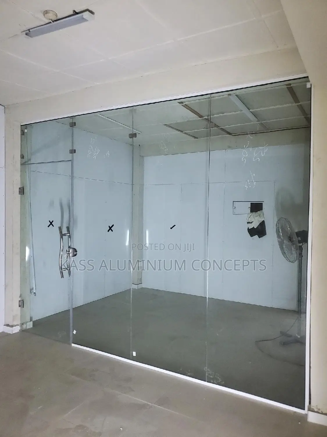 10mm Glass Partition