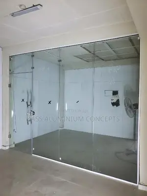 10mm Glass Partition