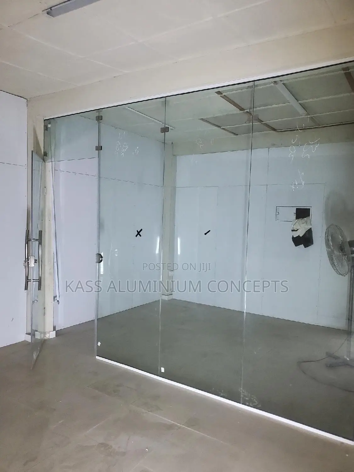 10mm Glass Partition