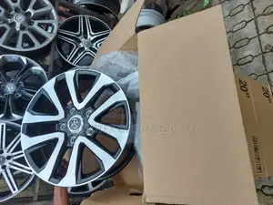 Toyota Land Cruiser 20rim!