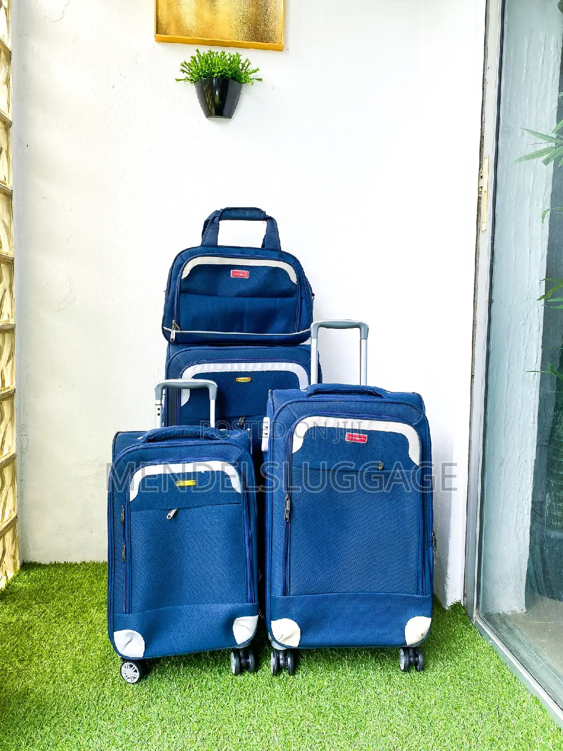 Mendel's Luggages