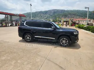 Toyota Land Cruiser 4.0 V6 GX 2012 Black