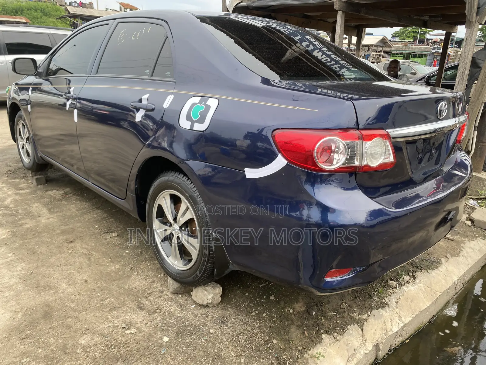 Toyota Corolla LE 4dr Sedan (1.8L 4cyl 4A) 2013 Blue