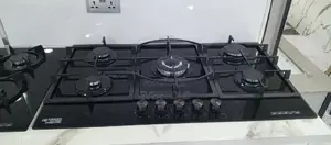 5 Burner Cooker in Built With Safety Device, Auto Ignition