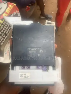 Inner Fuse Box LX 600