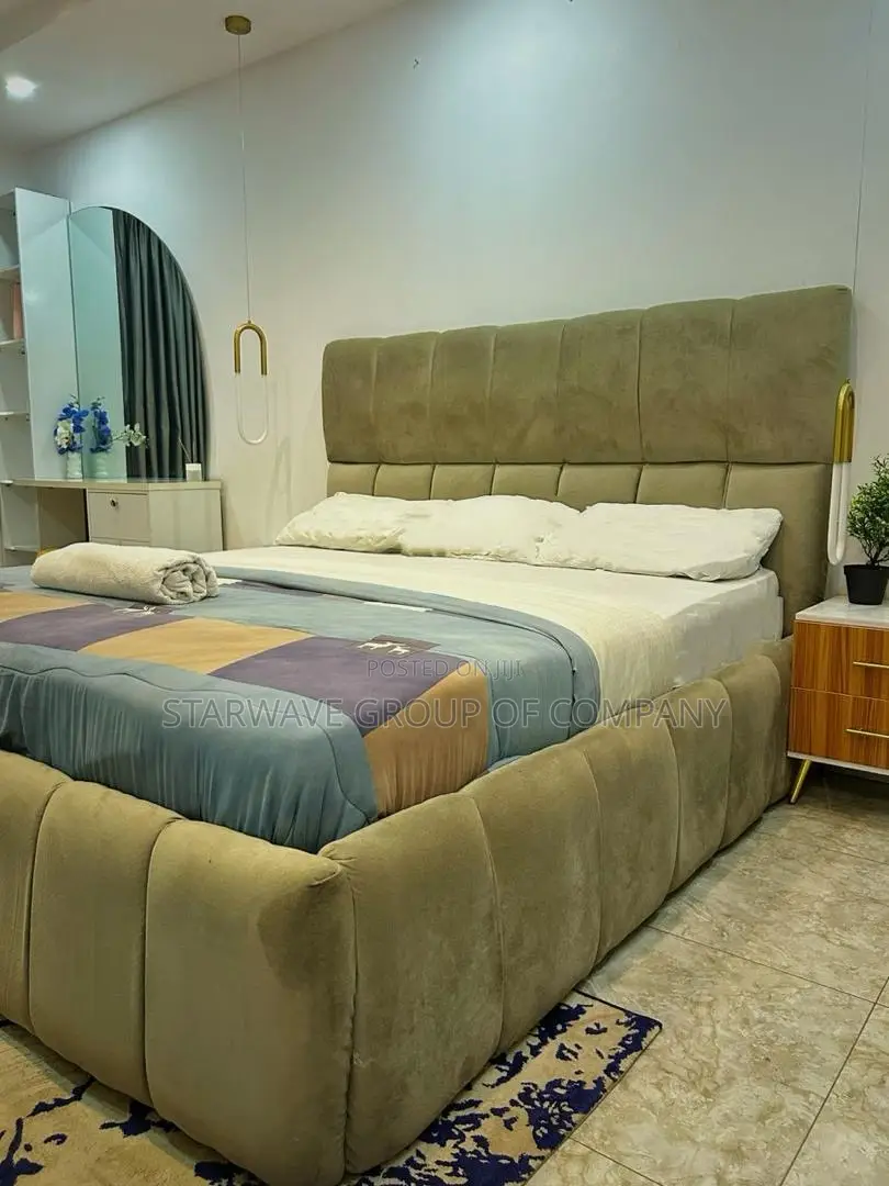 One Bed With Swimming Pool and Elevator