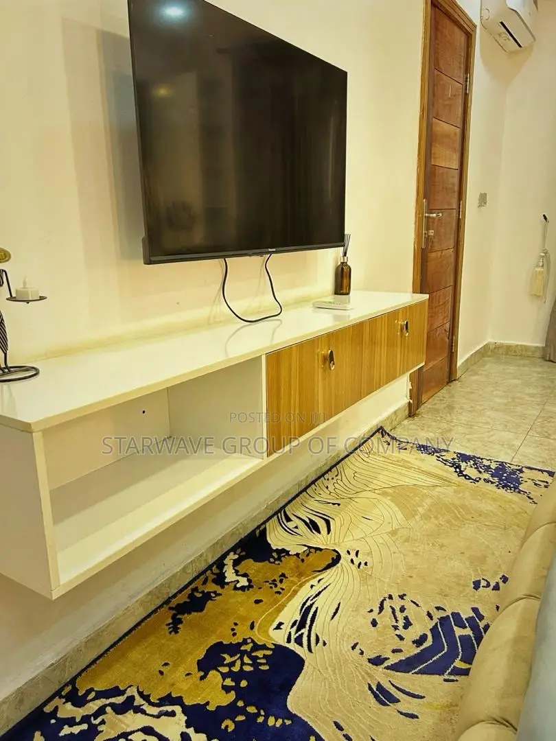 One Bed With Swimming Pool and Elevator