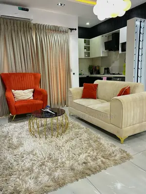 One Bed With Swimming Pool and Elevator