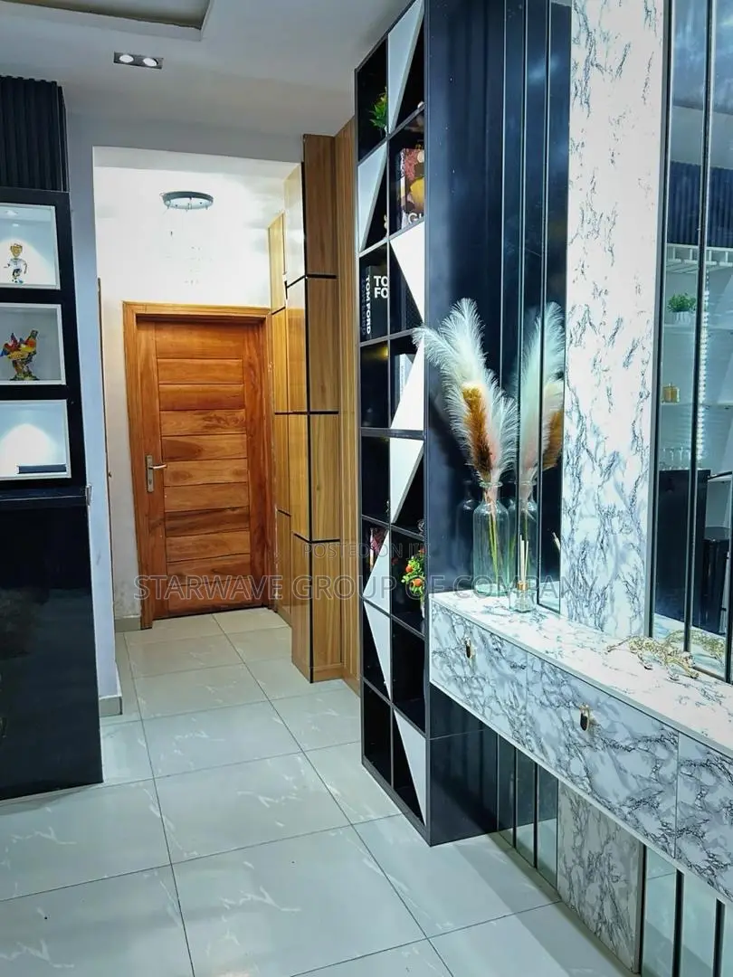 One Bed With Swimming Pool and Elevator