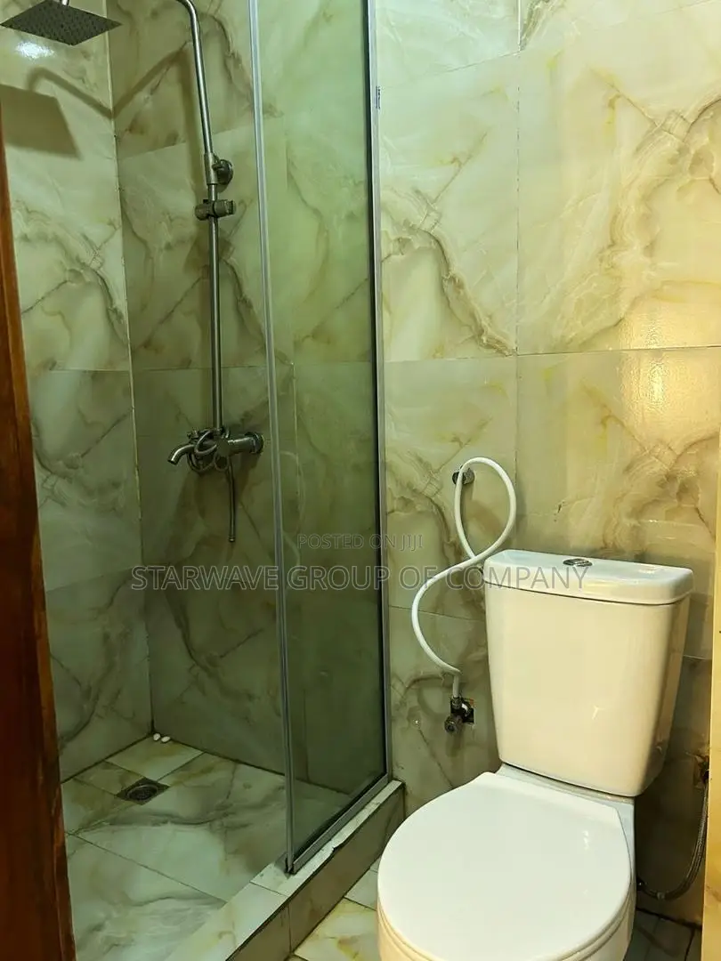One Bed With Swimming Pool and Elevator