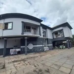 5bdrm Duplex in Peter Odili, Port-Harcourt for sale