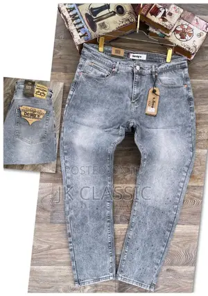 Original Designer Plain Men Jeans Available