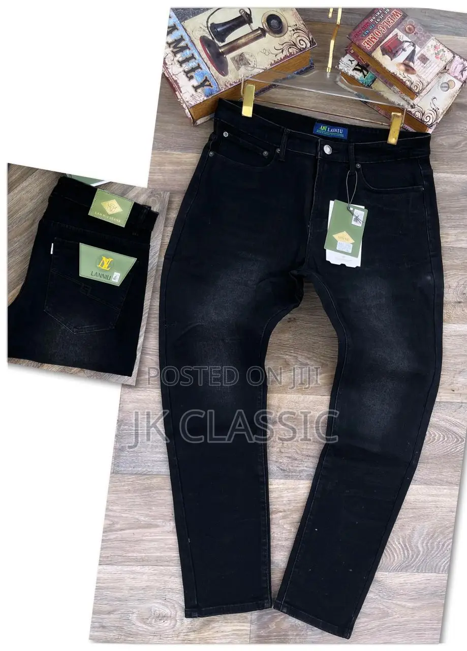 Original Designer Plain Men Jeans Available