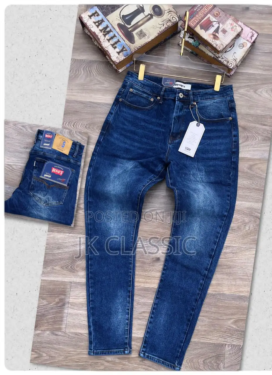 Original Designer Plain Men Jeans Available
