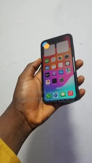 Apple iPhone 11 64 GB Black