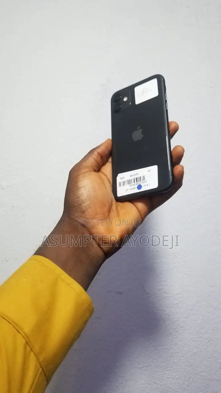 Apple iPhone 11 64 GB Black