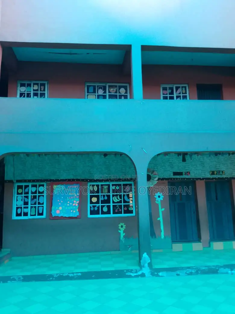 Functioning School on 4plots of Land With 250 Students ,