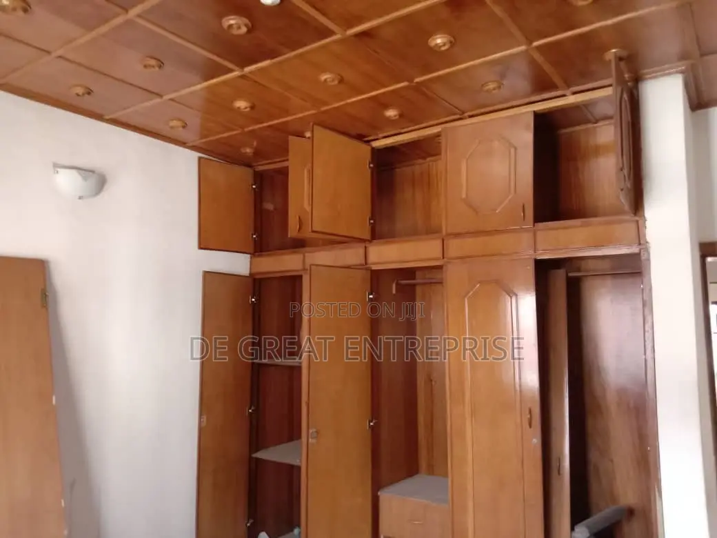 5bdrm Duplex in Private, Mabushi for rent