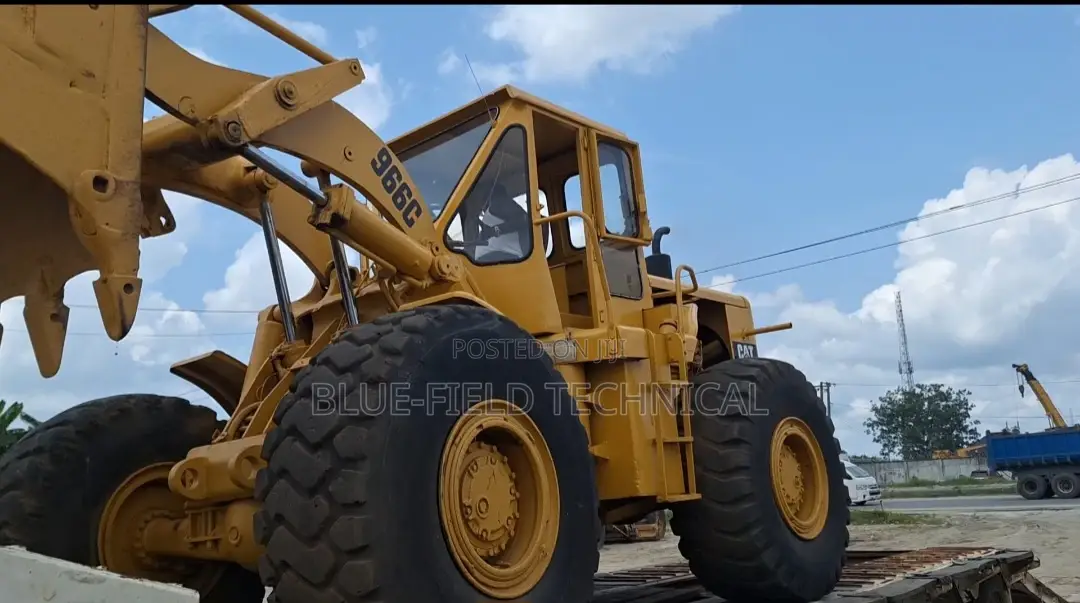 Payloader 966c For Rent