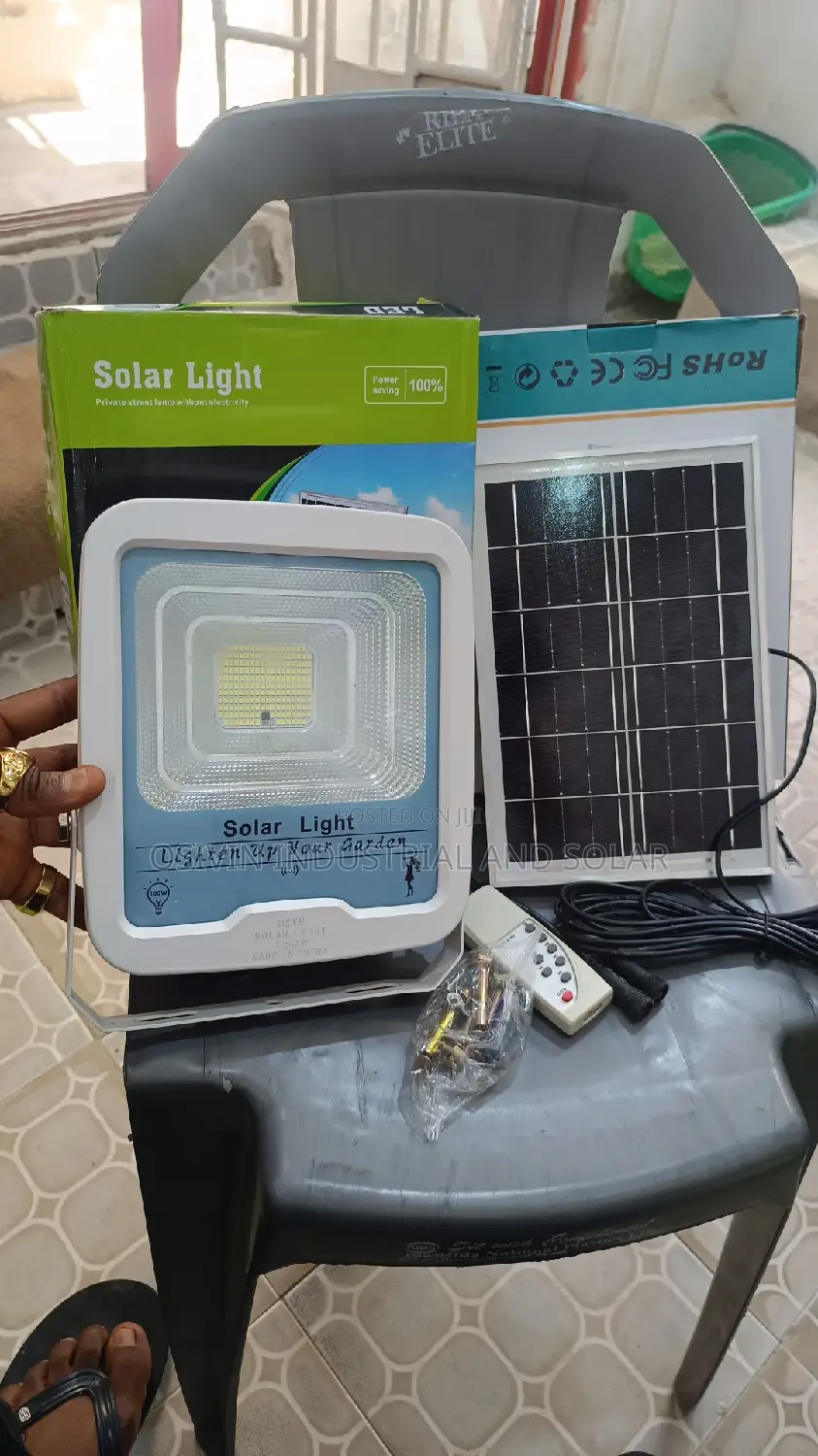 100w Solar Floodlight With Solar Panel