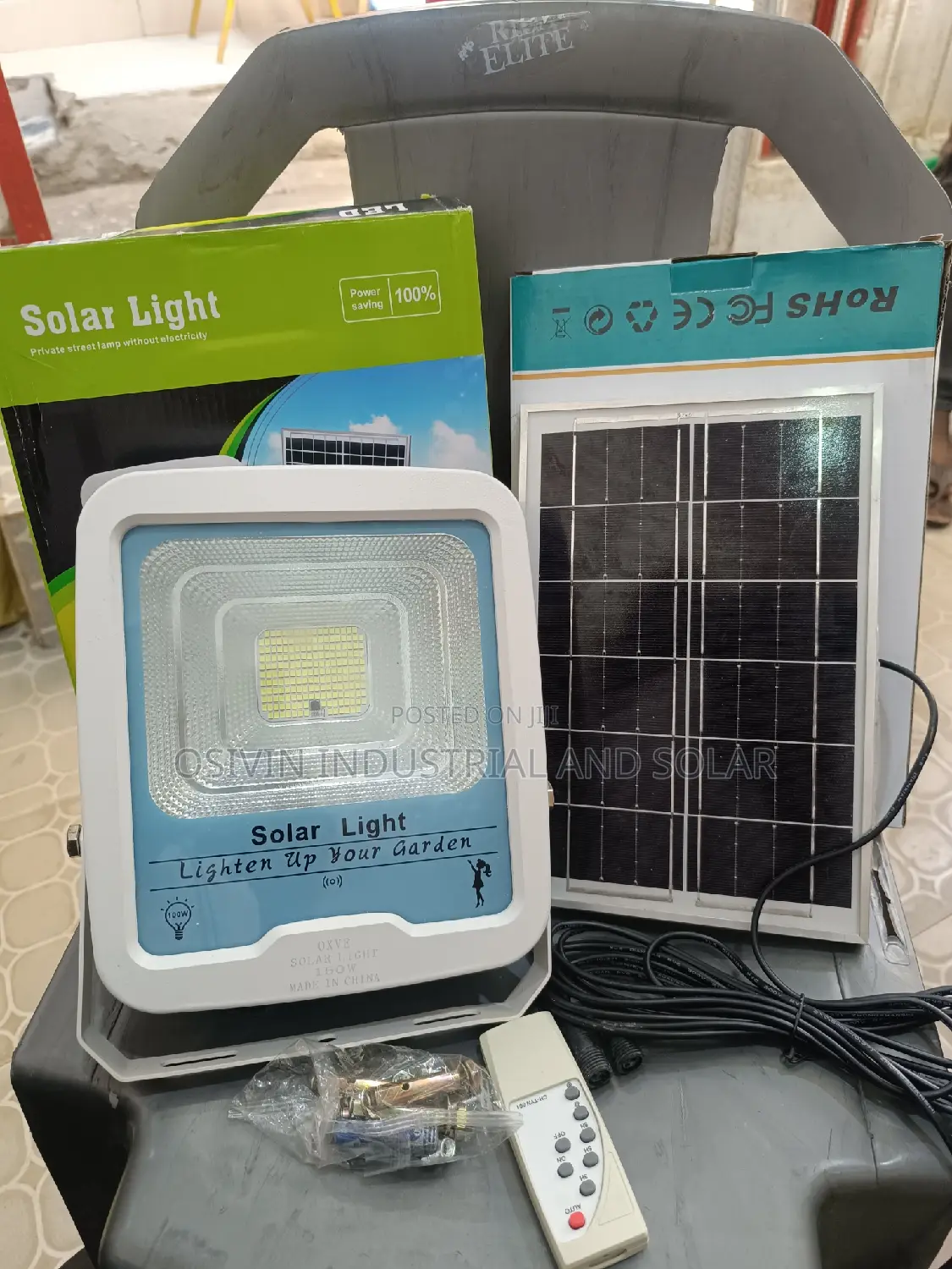 100w Solar Floodlight With Solar Panel