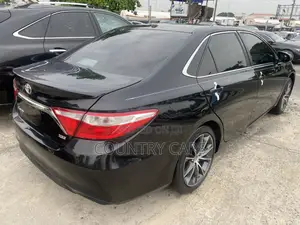Toyota Camry 2016 Black