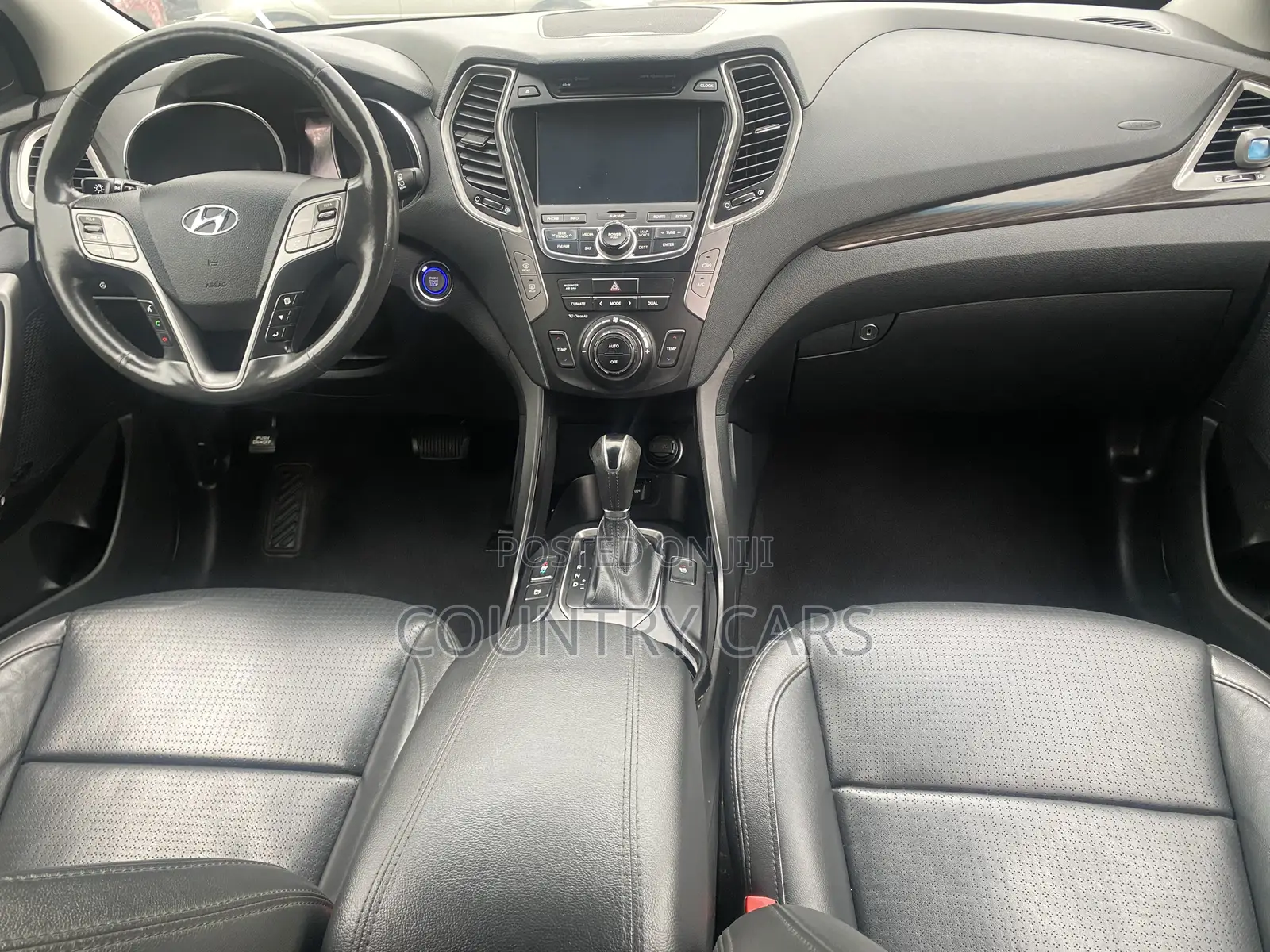 Hyundai Santa Fe SE AWD 2016 Black