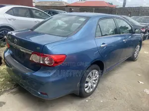 Toyota Corolla 2013 Blue