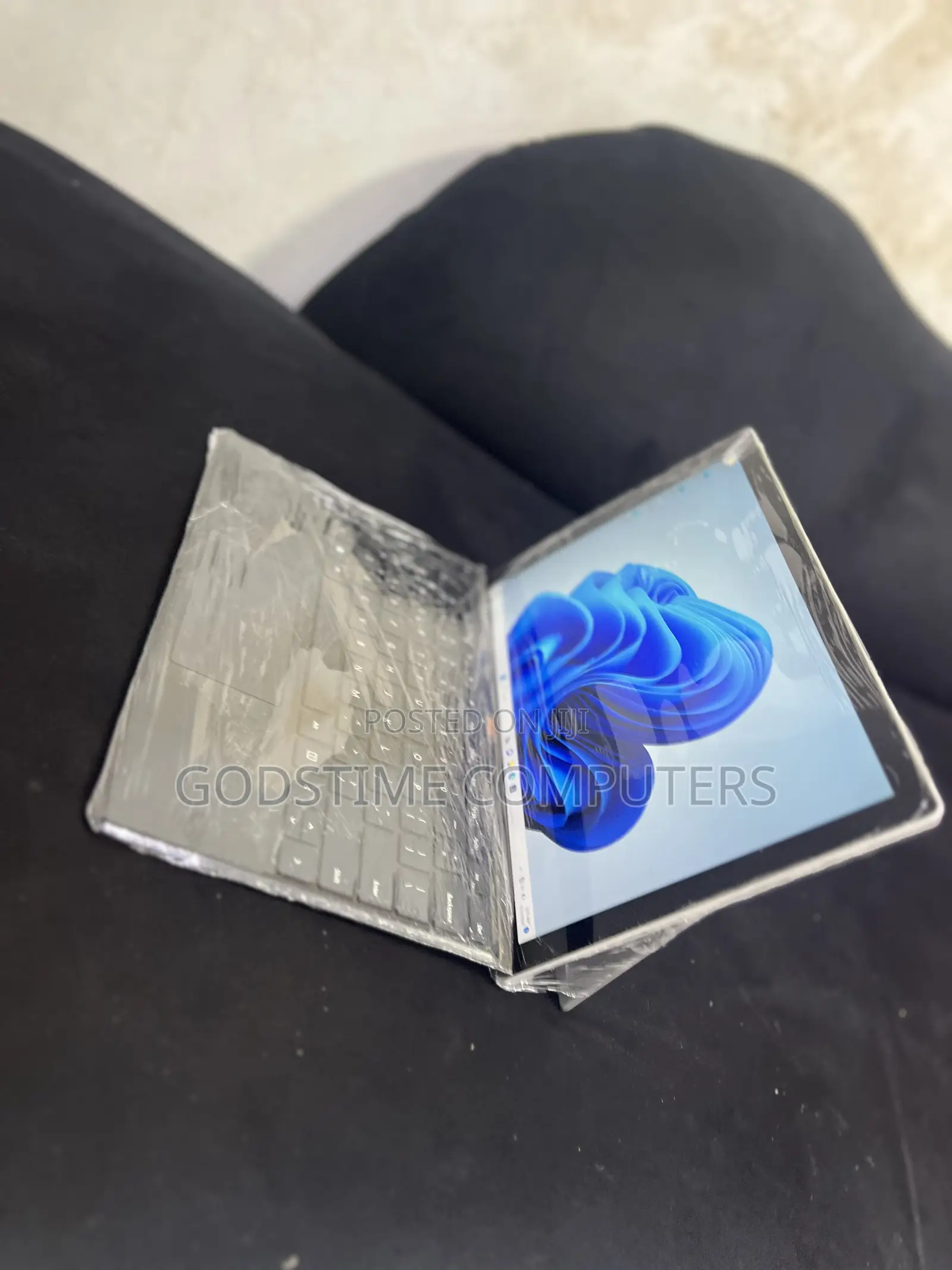 New Laptop Microsoft Surface Pro 4 8GB Intel Core I5 SSD 256GB