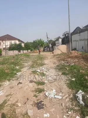 270sqm in Omole Phase 1 Distress Sale