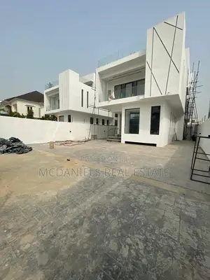 5bdrm Duplex in Osapa london for sale