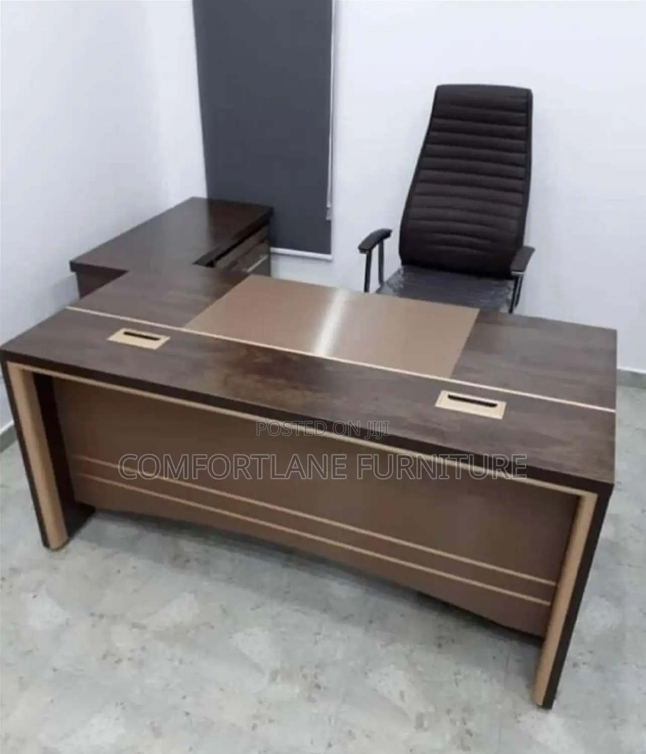 Office Table 1.6