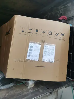 555w Jinko Mono Panels
