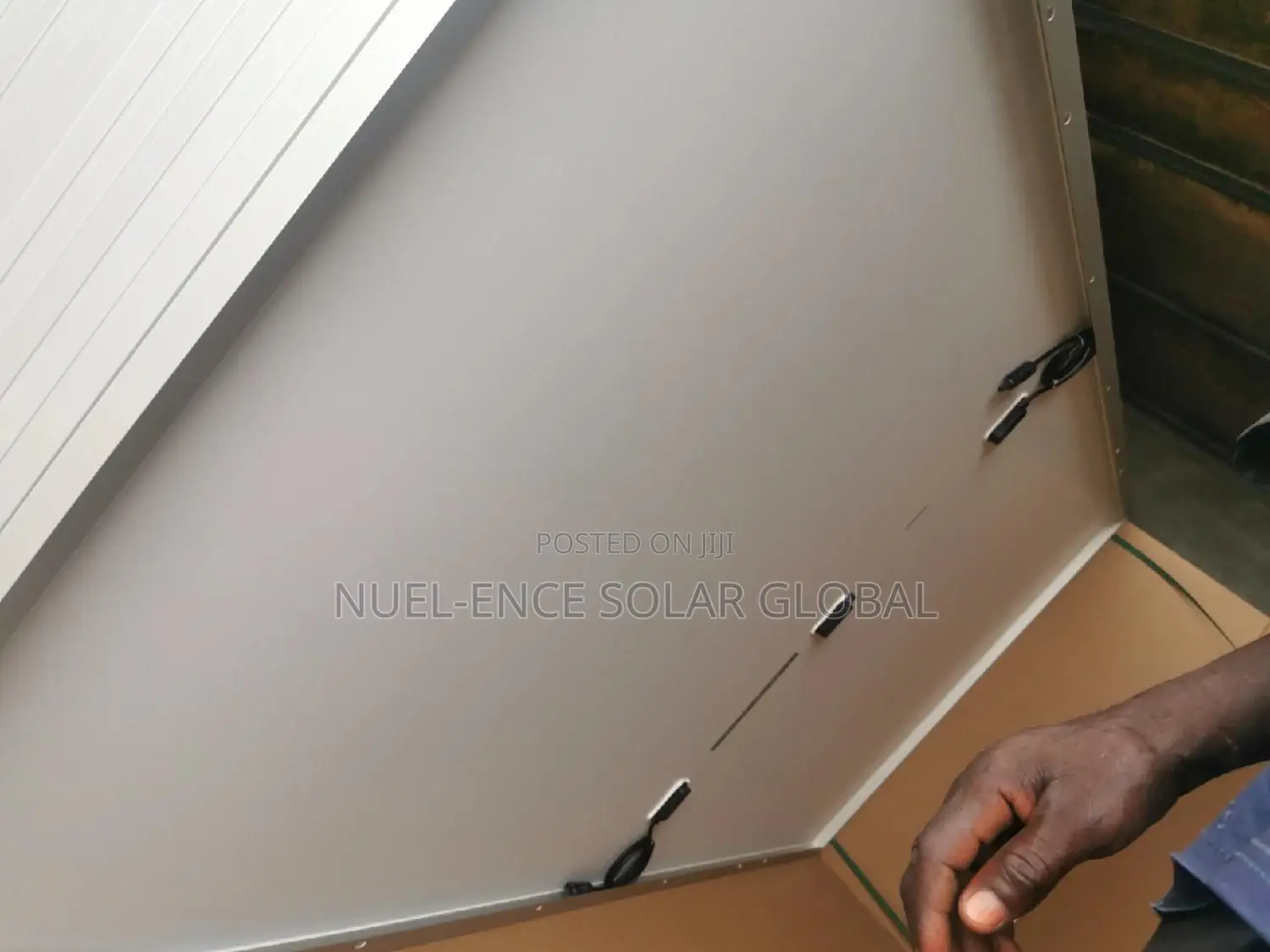555w Jinko Mono Panels