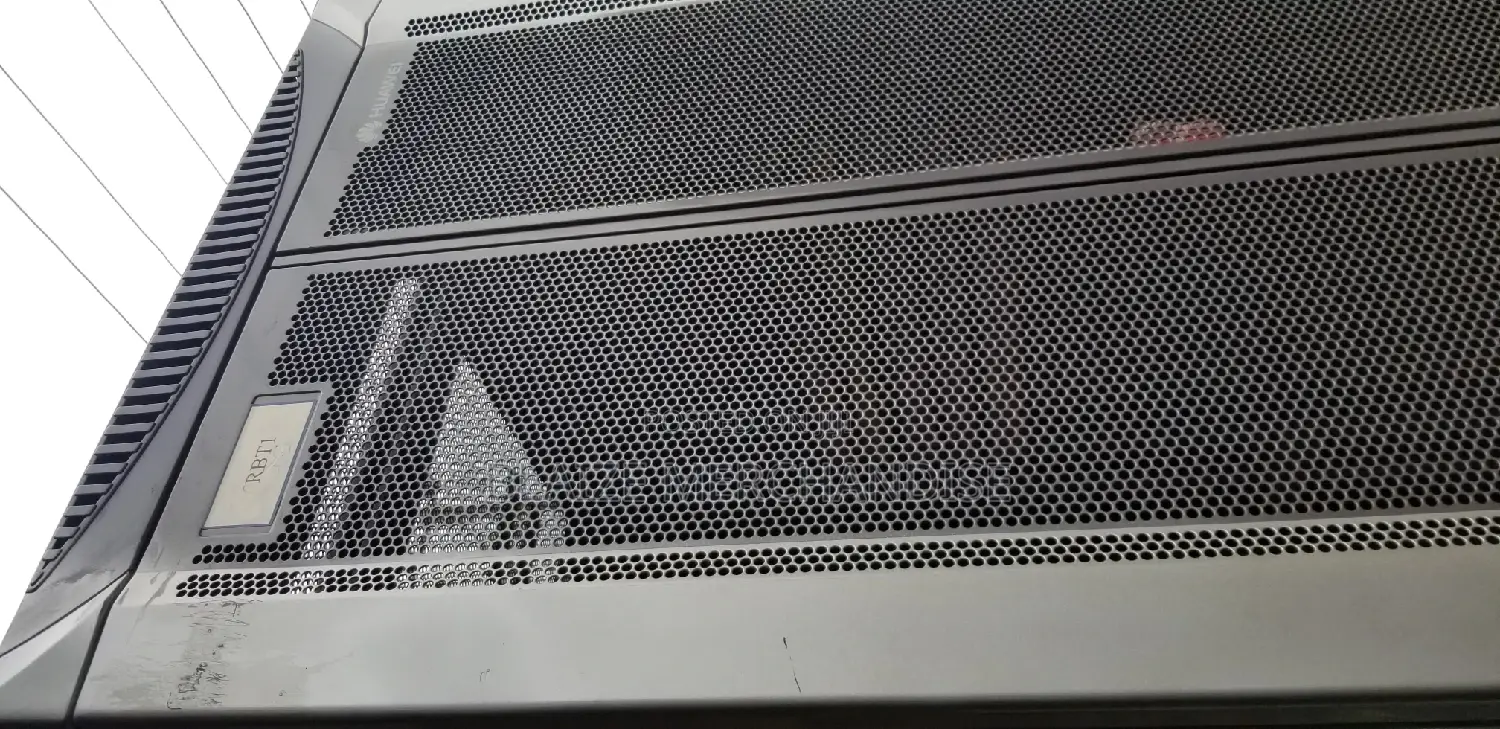 Server Rack 600 by 1000