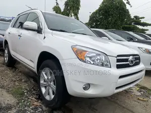 Toyota RAV4 2008 White